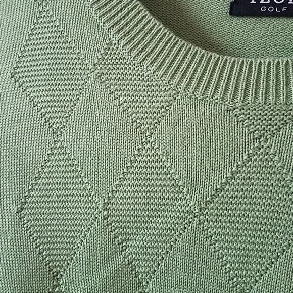 IZOD Golf long sleeve tee. Green, XL - Picture 4 of 8